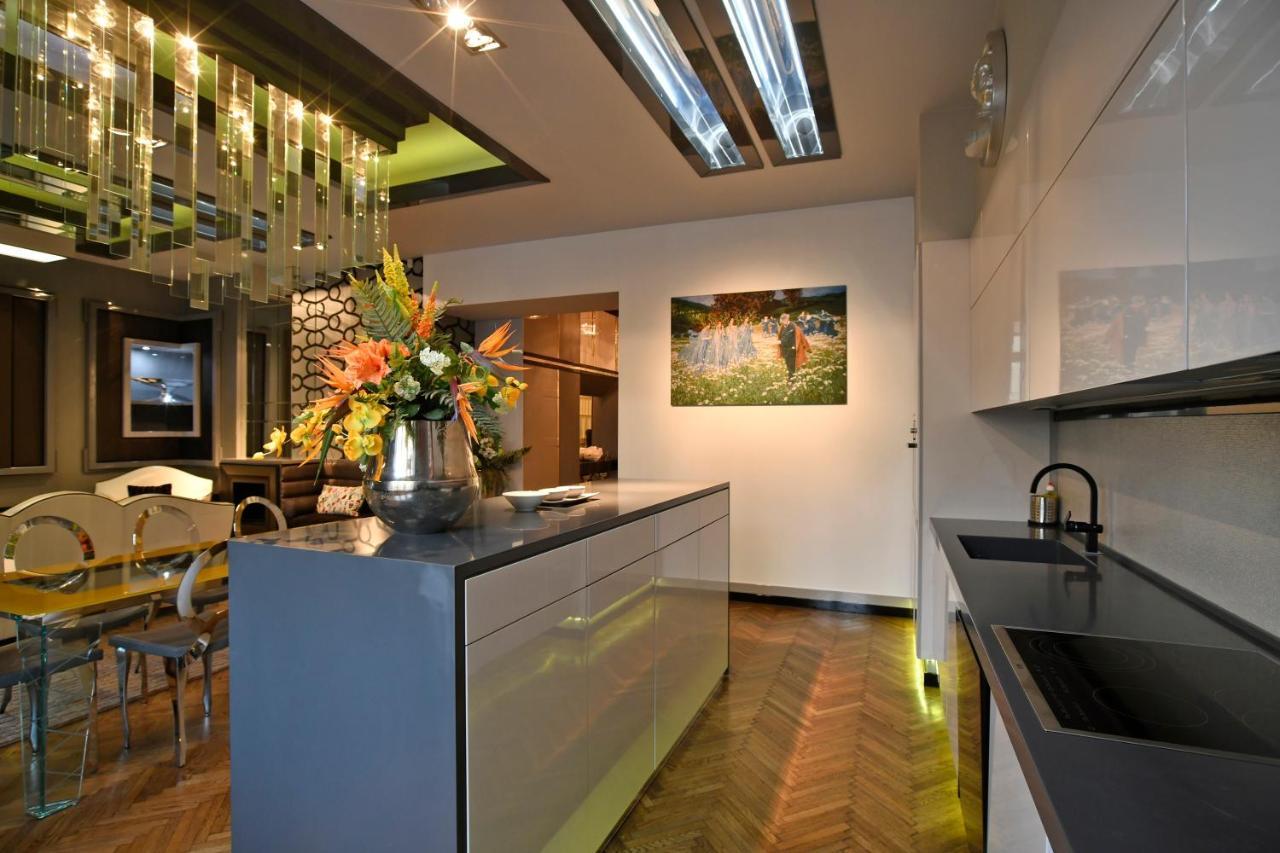 Luxuryflat Near Centre On118 Sqm, 3Br,2Bth,8Bed,Ac Lägenhet Budapest Exteriör bild