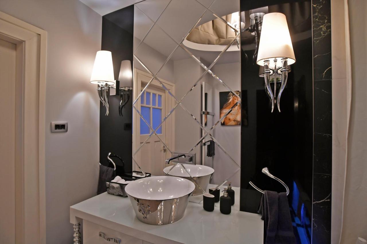 Luxuryflat Near Centre On118 Sqm, 3Br,2Bth,8Bed,Ac Lägenhet Budapest Exteriör bild