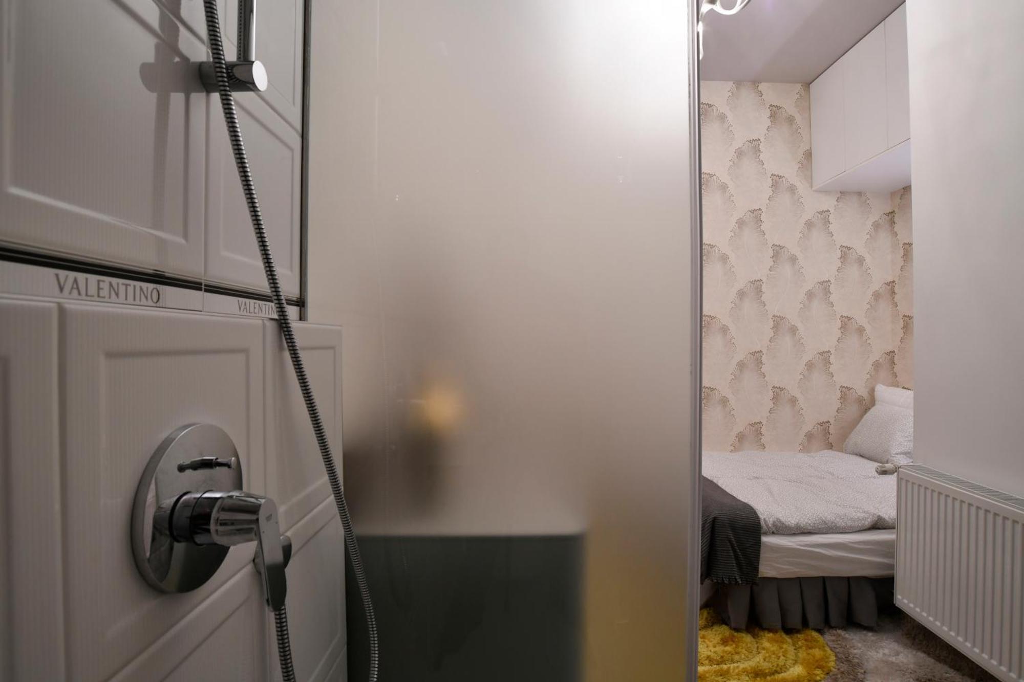 Luxuryflat Near Centre On118 Sqm, 3Br,2Bth,8Bed,Ac Lägenhet Budapest Exteriör bild