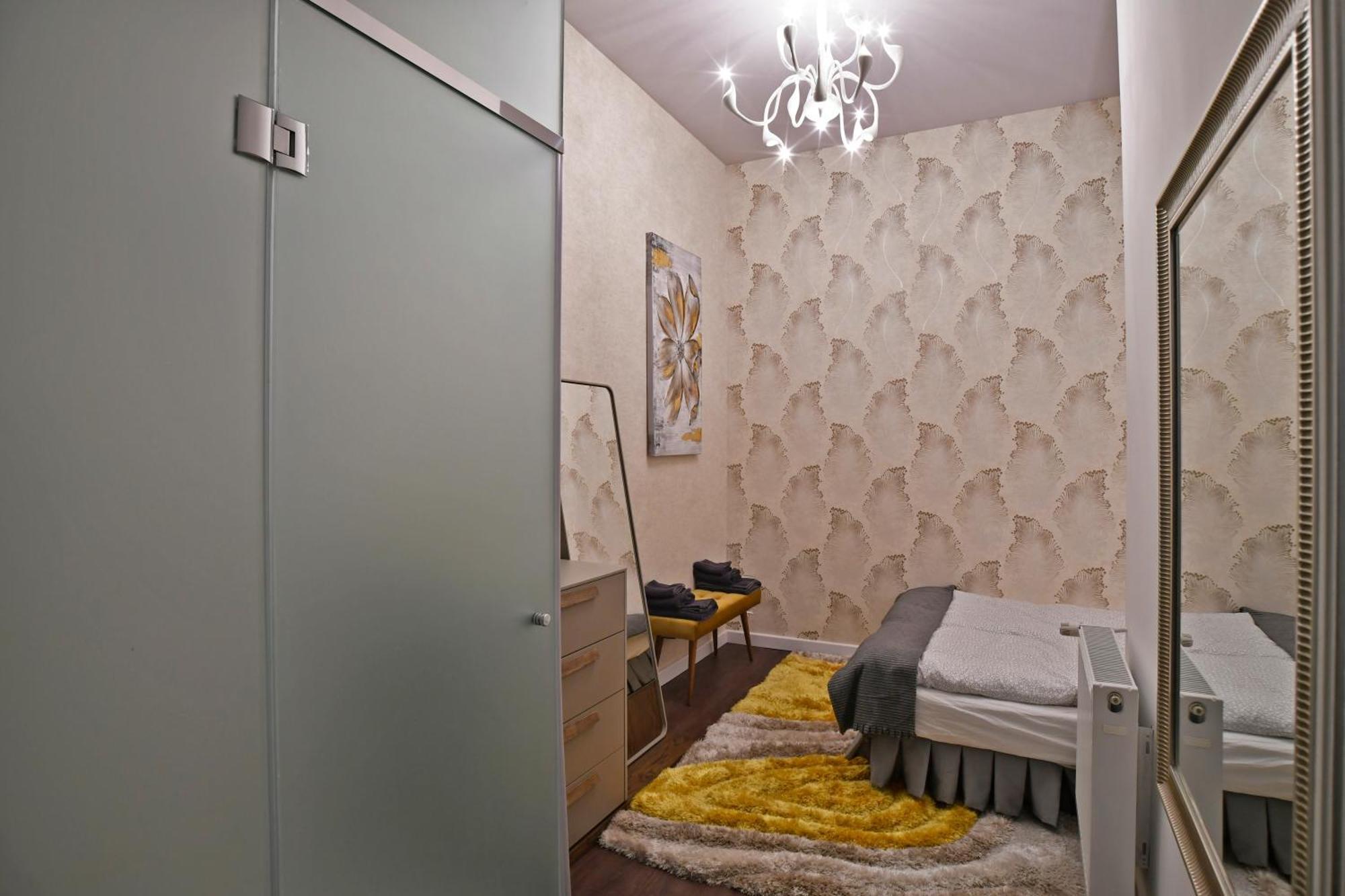 Luxuryflat Near Centre On118 Sqm, 3Br,2Bth,8Bed,Ac Lägenhet Budapest Exteriör bild